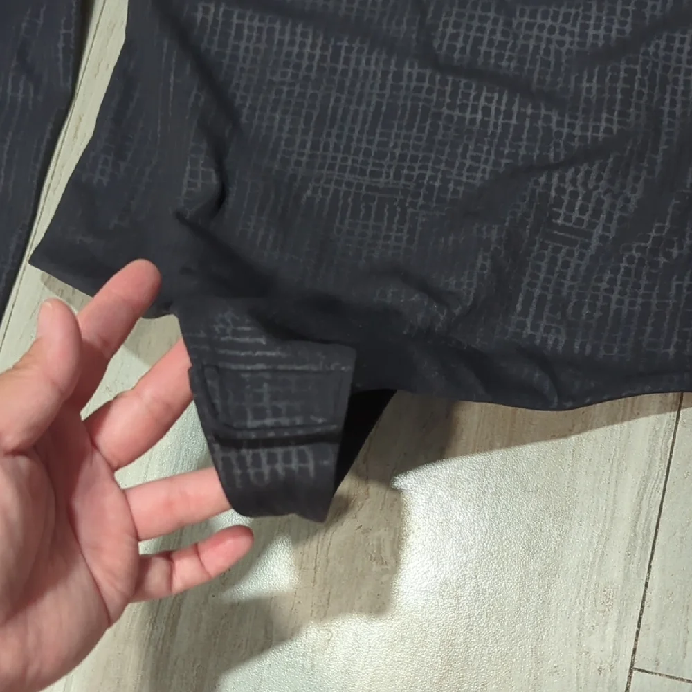 lululemon athletica Charcoal Long Sleeve Bodysuit - Picture 3 of 5